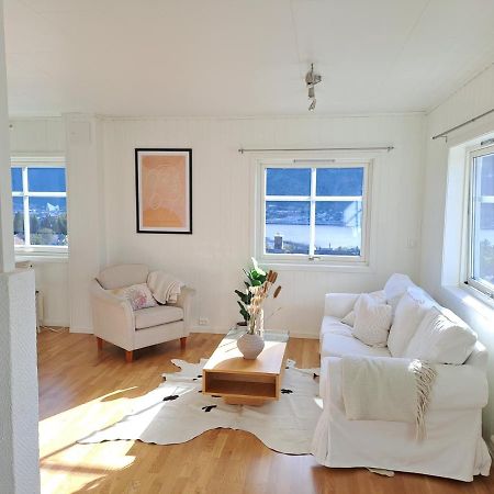 Warm And Cozy Apartment With Panoramic View Above The City Center Тромсё Экстерьер фото